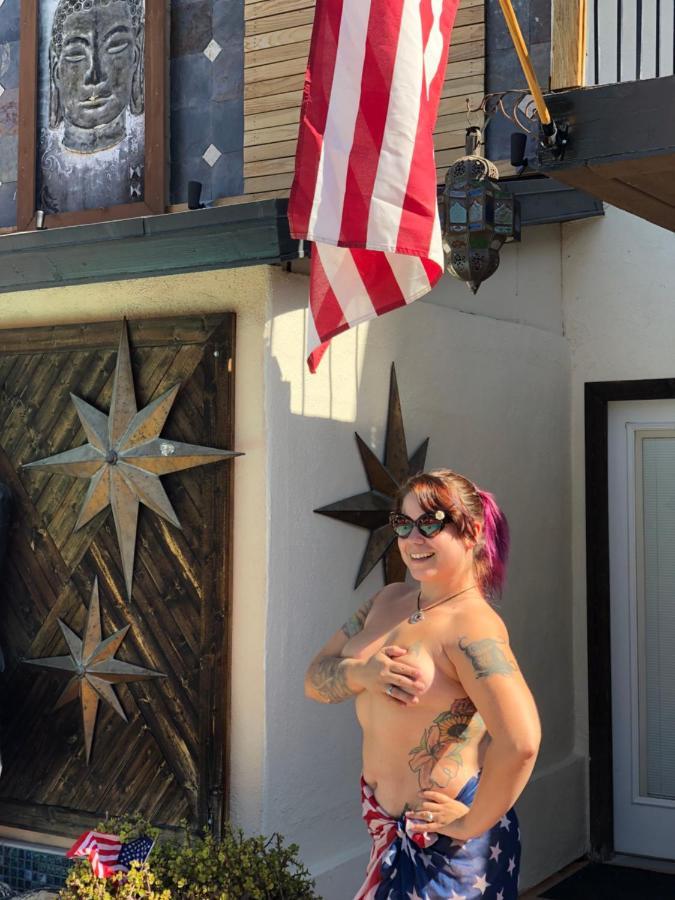 Sea Mountain Nude Resort & Spa Hotel - Adults Only Desert Hot Springs Exterior photo