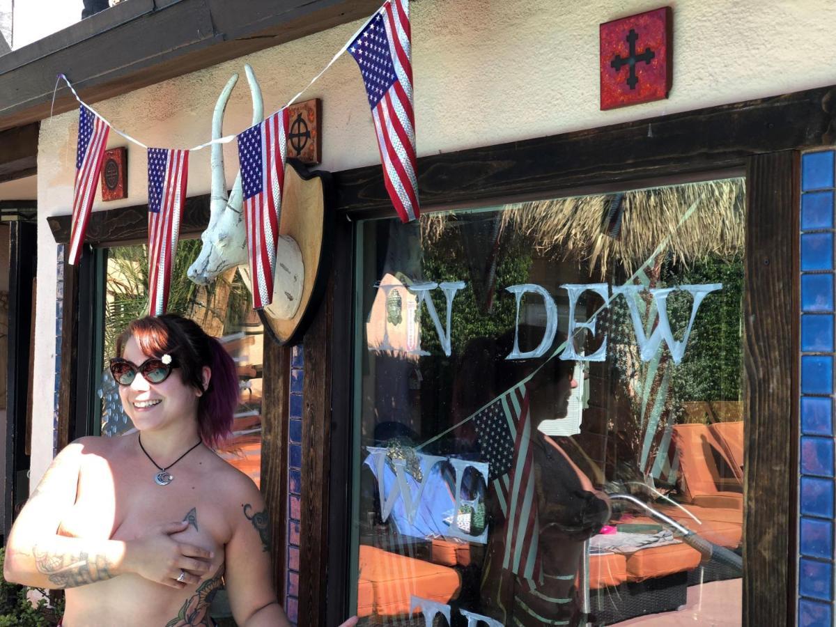 Sea Mountain Nude Resort & Spa Hotel - Adults Only Desert Hot Springs Exterior photo