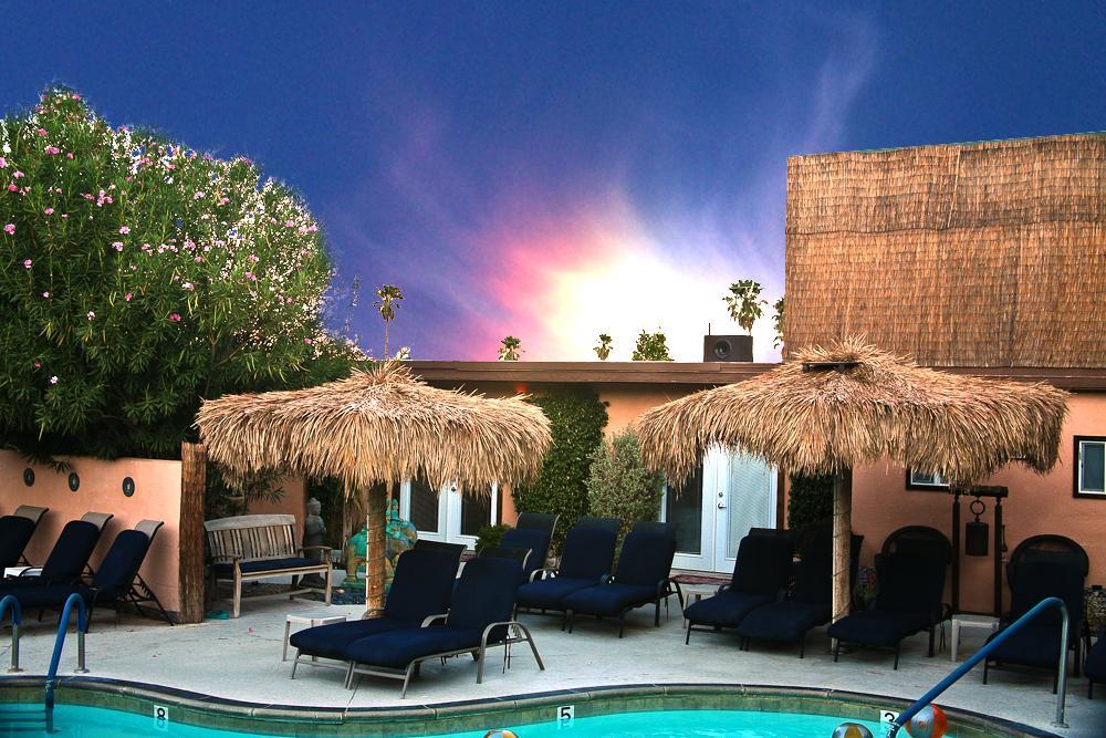 Sea Mountain Nude Resort & Spa Hotel - Adults Only Desert Hot Springs Exterior photo